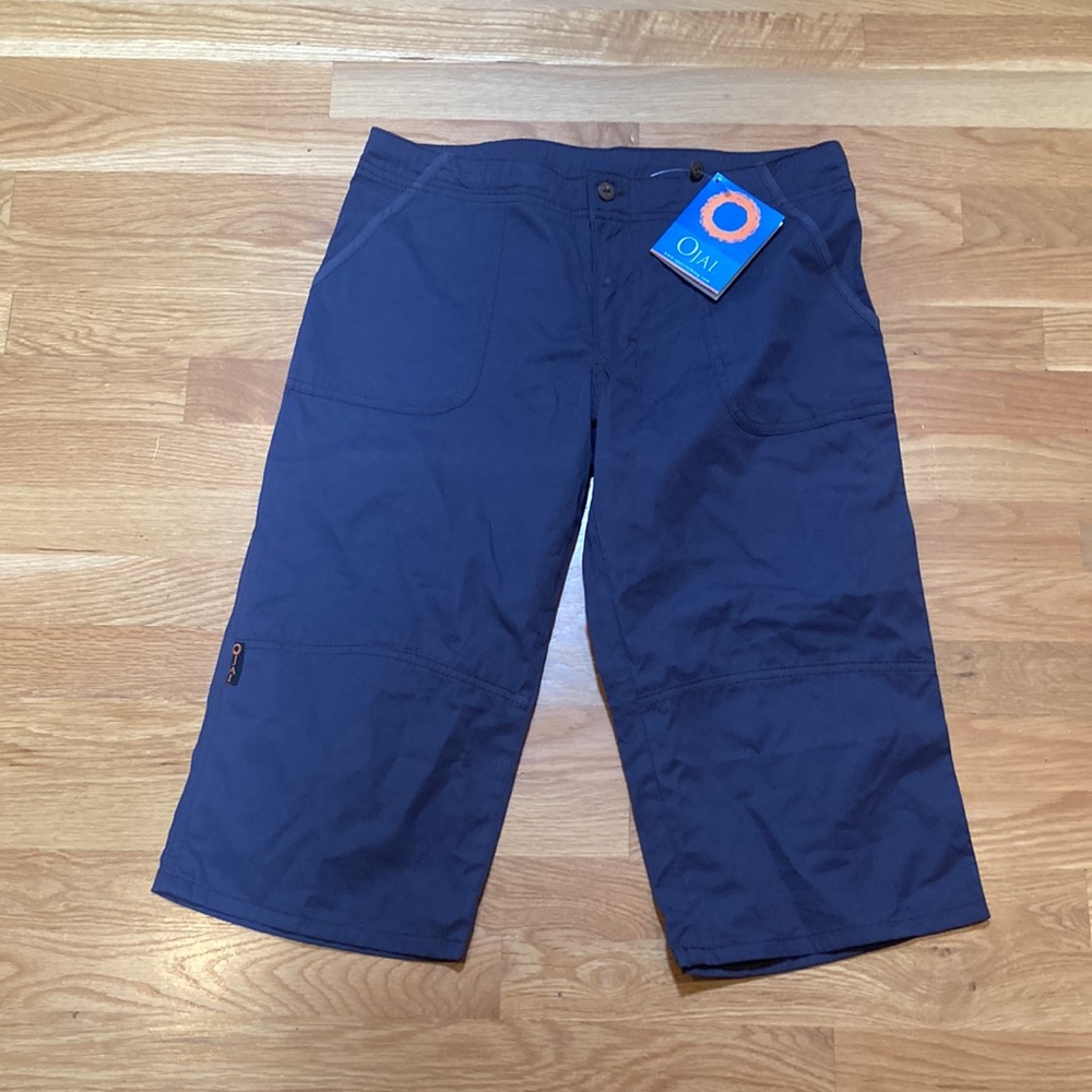 New Ojai Capri size 6 blue/gray color